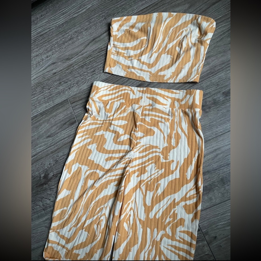H&m top and pants